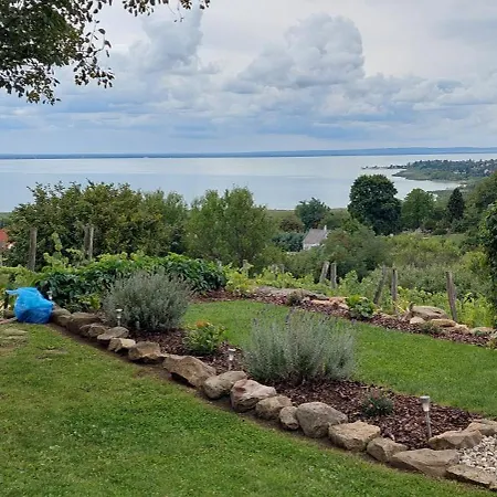 100 éves Présház Nyaraló Badacsonyörs