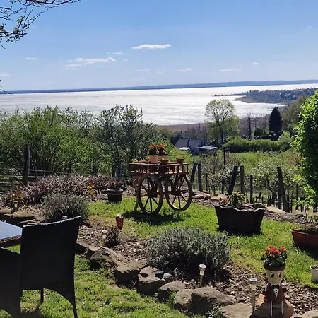 Nyaraló 100 éves Présház Badacsonyörs